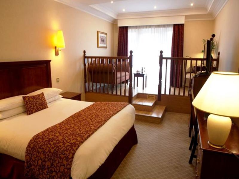 Court Yard Hotel Leixlip Εξωτερικό φωτογραφία